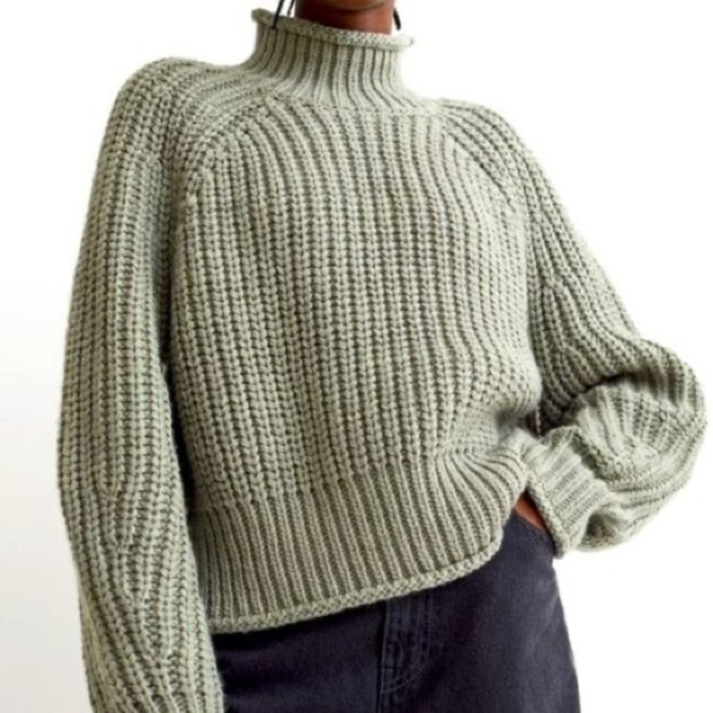 H&M Green Cowl Neck Sweater with Balloon Sleeves